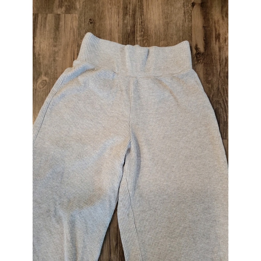Abercrombie & Fitch Wide Leg Pants in Light Gray - Picture 2 of 7